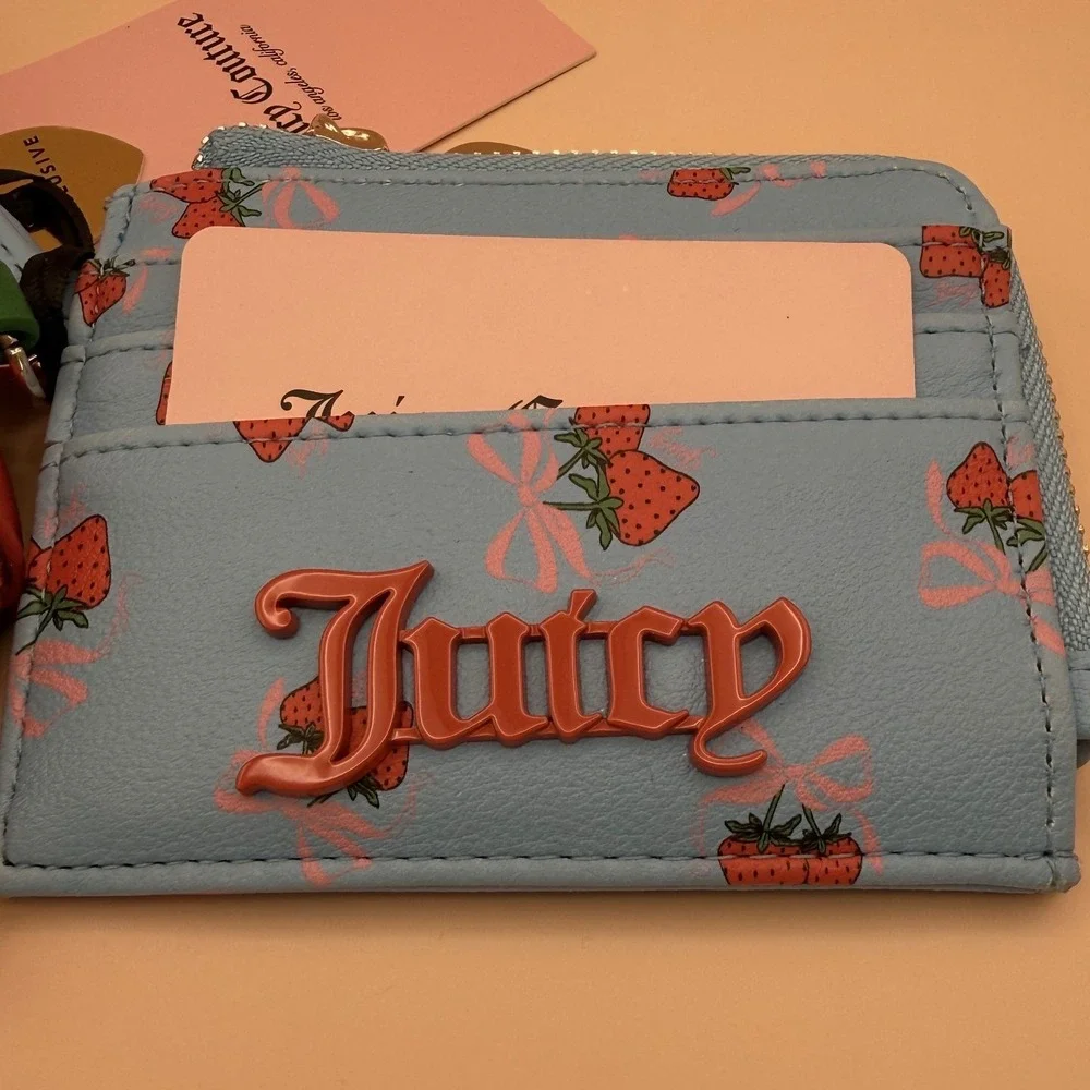 Juicy Couture Sweet Strawberry Zip Card Case Wristlet Blue‎ 13JCE3BMX-SPB NEW